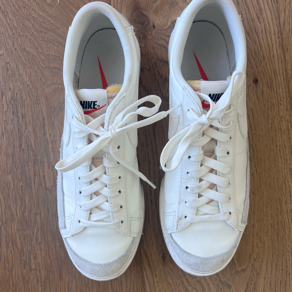 10 Women’s Nike Blazer Low Platform  - White